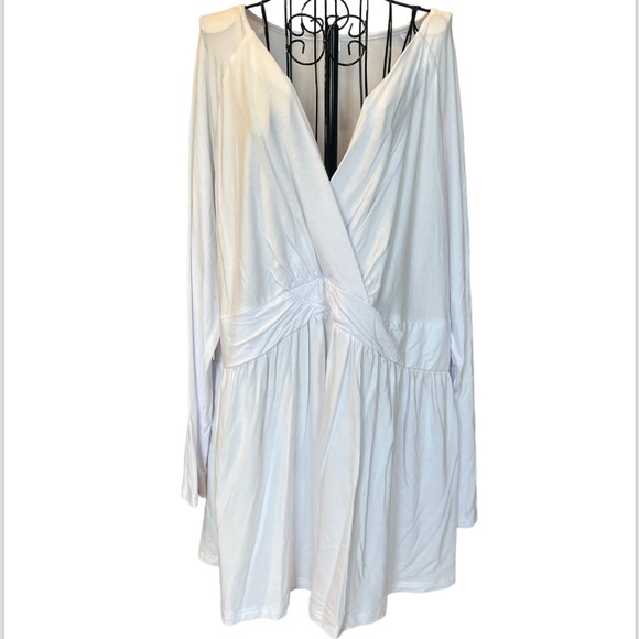 NWT Tianzhu Women’s Plus size White Tunic Top V-Neck Casual Pleated Flowy3XL - Picture 8 of 9